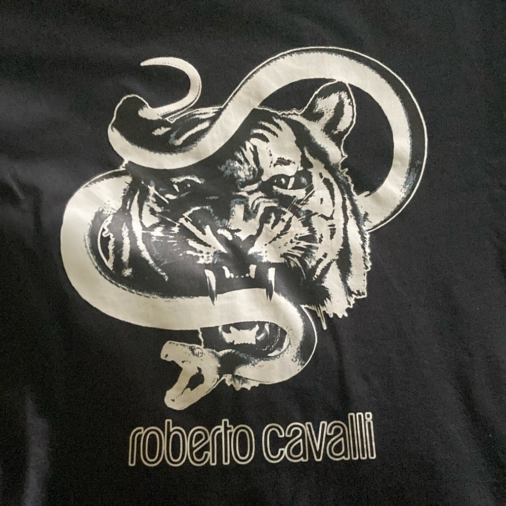 Roberto Cavalli XXL brand new with tags tee shirt tiger eating a snake graphic.